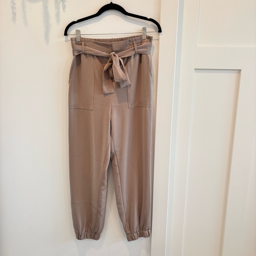 Mustard Seed Boutique Satin Tan Jogger Style Pants With Belt Size Medium